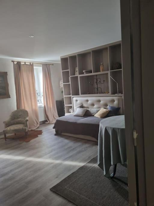 L'Ourse, Epinal,Tres Bel Appartement Quartier Port ภายนอก รูปภาพ