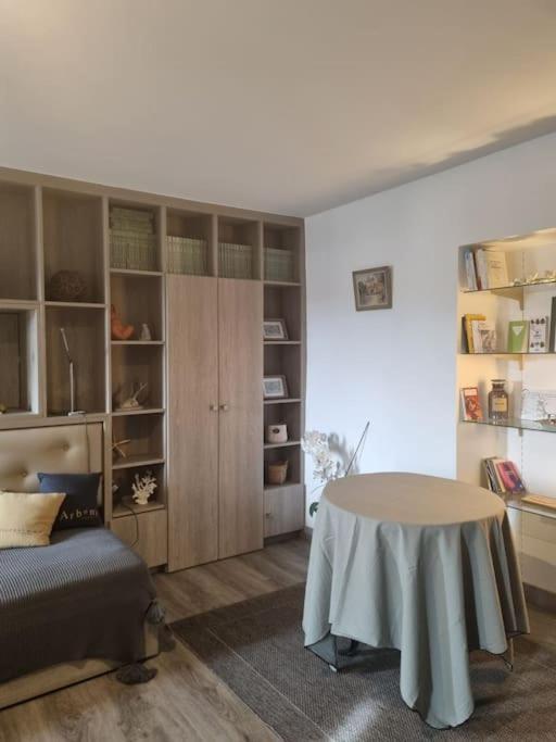 L'Ourse, Epinal,Tres Bel Appartement Quartier Port ภายนอก รูปภาพ